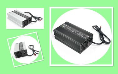 เครื่องชาร์จแบตเตอรี่ลิเธียม 12V 30A 110 - 240Vac อินพุตพร้อม PFC Smart Charging สำหรับ EV 2.5KG